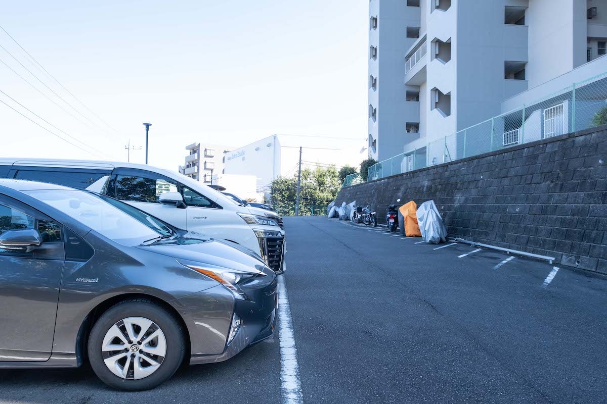 鷺沼スカイドエリングA棟　駐車場